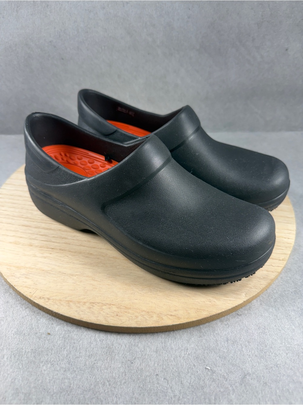 Crocs Neria Pro II LiteRide Work Clogs Women’s 10 Black Slip Resistant 207231